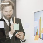 Wspólny kompas: proste rytuały, które porządkują priorytety i podkręcają wyniki zespołu